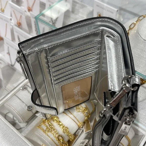 Michael Kors JST Lg Embellished Signature Logo Wristlet Wallet Phone Patches NWT - Picture 7 of 16